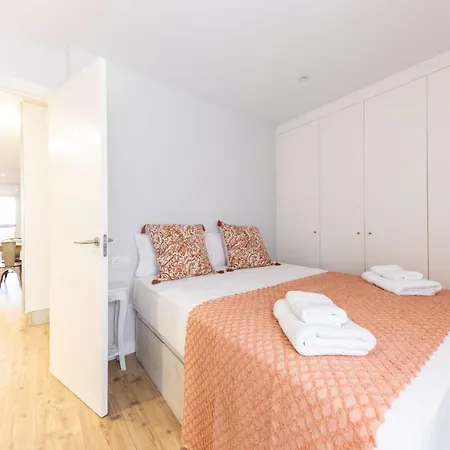 Bravissimo Eiximenis, With Beautiful Terrace And Views דירה *