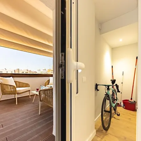 Bravissimo Eiximenis, With Beautiful Terrace And Views Апартаменты *