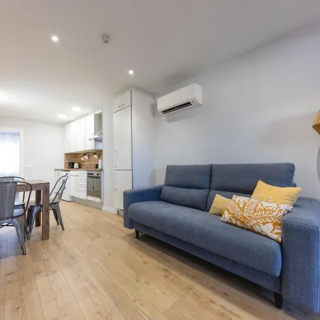 דירה Bravissimo Eiximenis, With Beautiful Terrace And Views